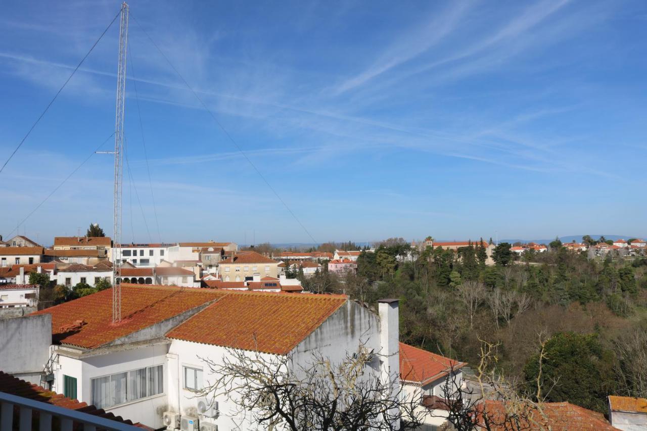 Villa Graca -Hostels And Apartments Santarem Bagian luar foto